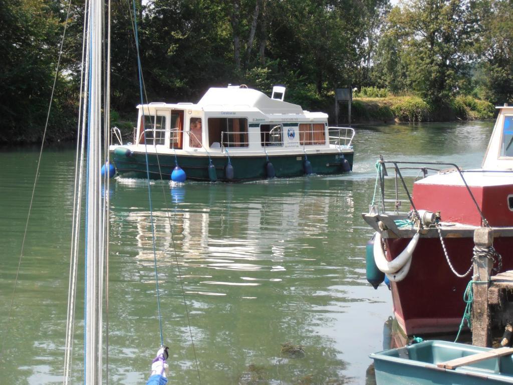 ホテルChateau Sainte Marie Dompierre-sur-Charente エクステリア 写真