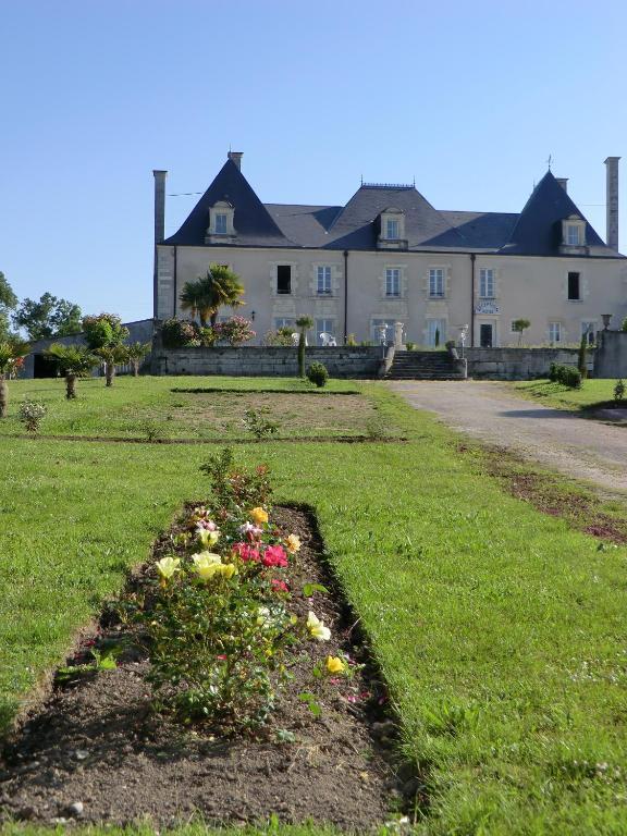 ホテルChateau Sainte Marie Dompierre-sur-Charente エクステリア 写真